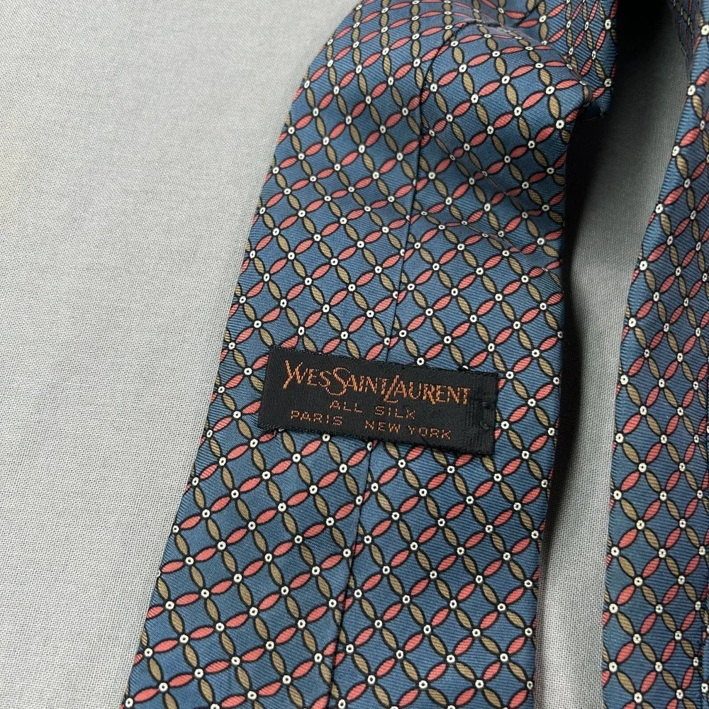 Yves Saint Laurent Silk‎ Neck Tie Mens 54L 3.5W Blue Diamond Print